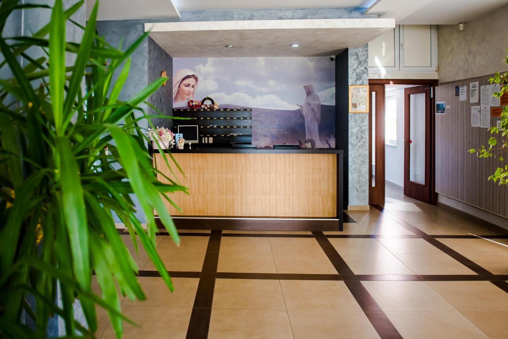 Hotel Villa Monako Međugorje Екстериор снимка